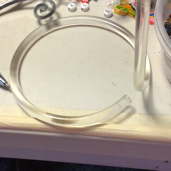 4 ornament holders… acrylic  … 6” high - Picture 5 of 5